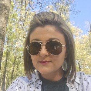 Meet your Posher, Brittany